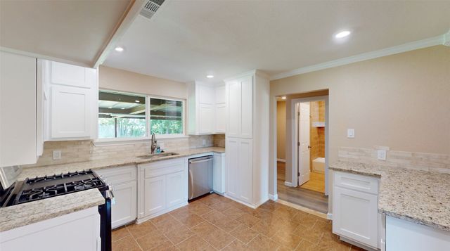 3201 Lakeland Street, Fort Worth, TX 76111