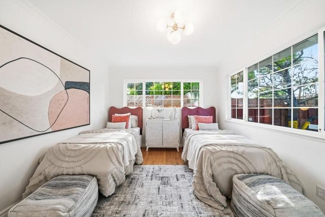 225 W Meadow Drive, Palo Alto, CA 94306