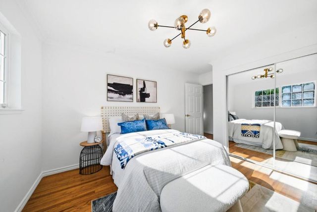 225 W Meadow Drive, Palo Alto, CA 94306