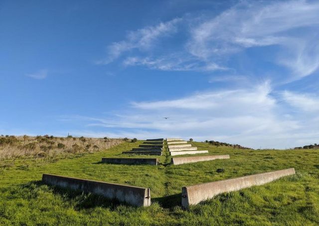 225 W Meadow Drive, Palo Alto, CA 94306