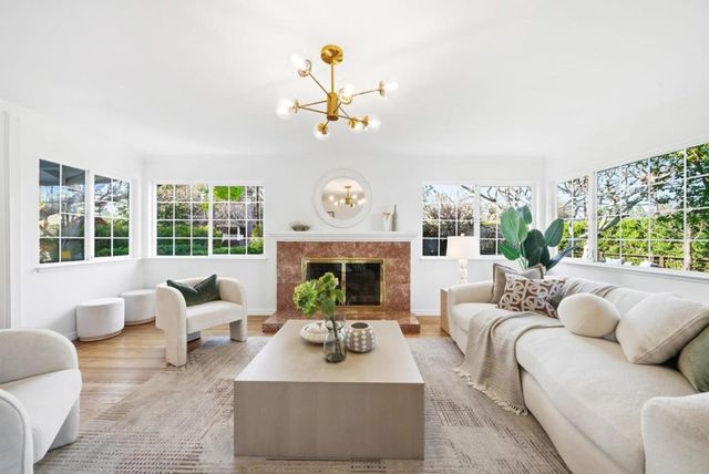 225 W Meadow Drive, Palo Alto, CA 94306