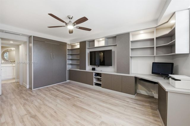90 Edgewater Drive 225, Coral Gables, FL 33133