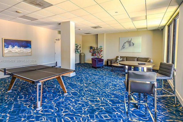 90 Edgewater Drive 225, Coral Gables, FL 33133
