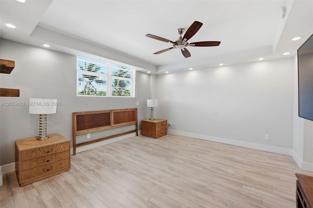 90 Edgewater Drive 225, Coral Gables, FL 33133