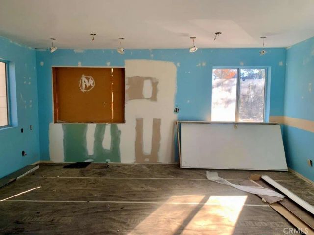 33130 Ridge Road, Running Springs, CA 92382