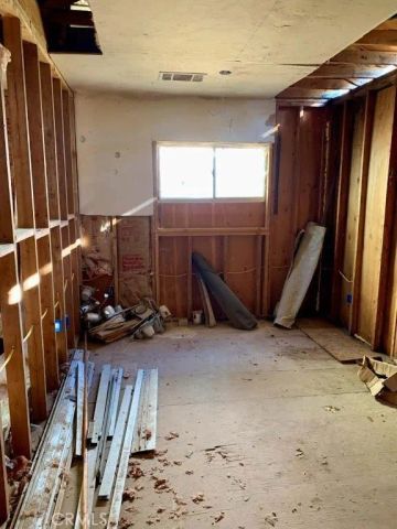 33130 Ridge Road, Running Springs, CA 92382