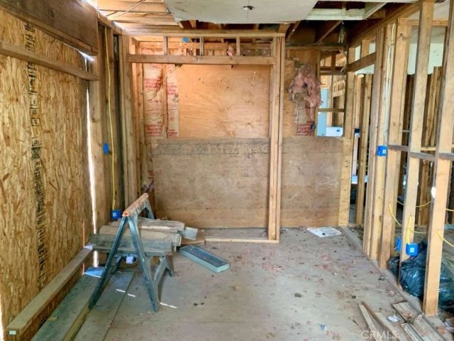 33130 Ridge Road, Running Springs, CA 92382