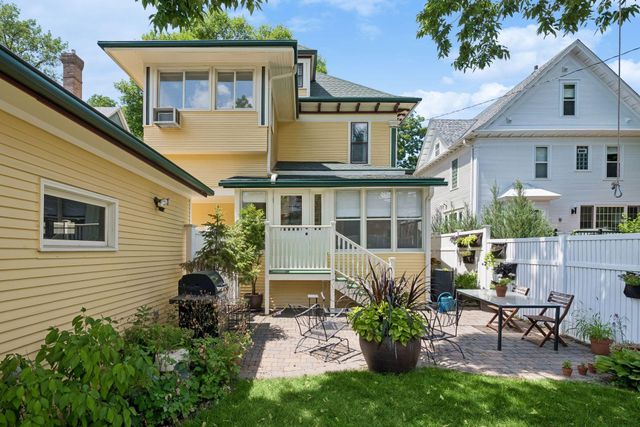 2105 Girard Avenue S, Minneapolis, MN 55405