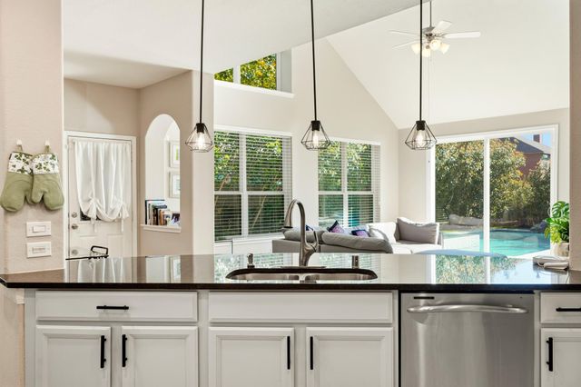 27406 Starlight Canyon Lane, Katy, TX 77494