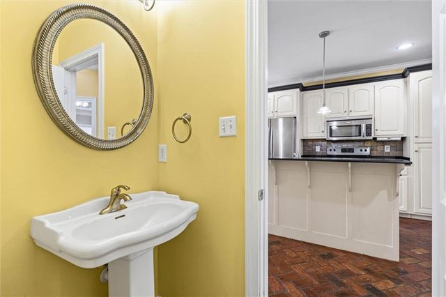 211 West Drive 34, Mobile, AL 36608