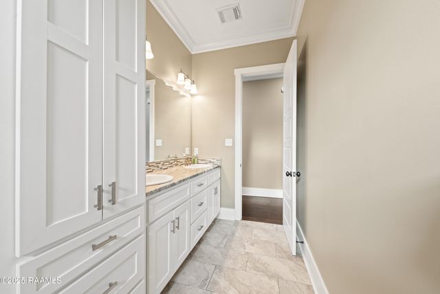 311 Oats Drive, Lafayette, LA 70508