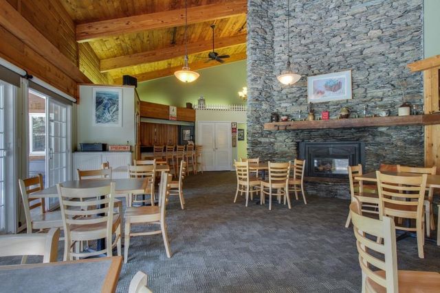 42 Lower Phase Road # 23, Warren, VT 05674