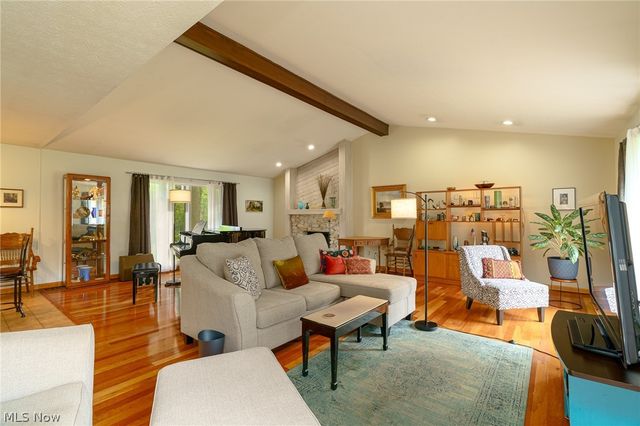 10804 Watercress Road, Strongsville, OH 44149