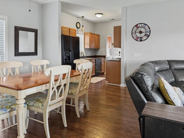 175 Ellen Ln, Decaturville, TN 38329