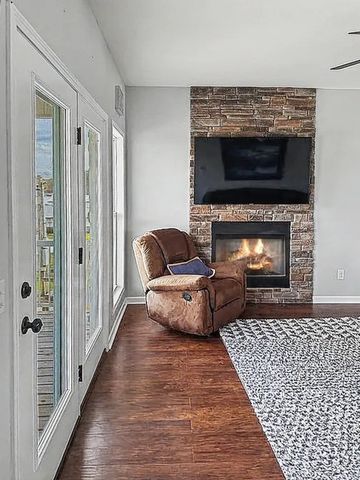 175 Ellen Ln, Decaturville, TN 38329