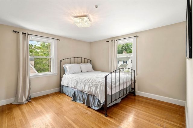 88 Elm St, Milton, MA 02186