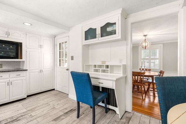 88 Elm St, Milton, MA 02186