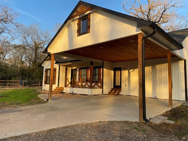 24631 Sligo Street, Hempstead, TX 77445