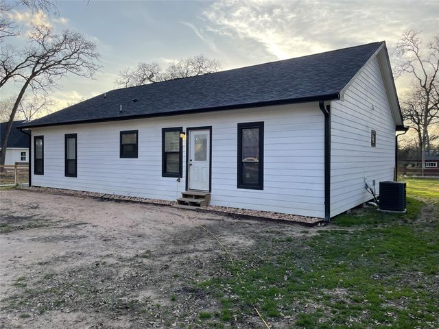 24631 Sligo Street, Hempstead, TX 77445