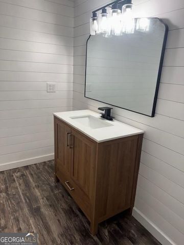 100 Woodlake Drive, Chatsworth, GA 30705