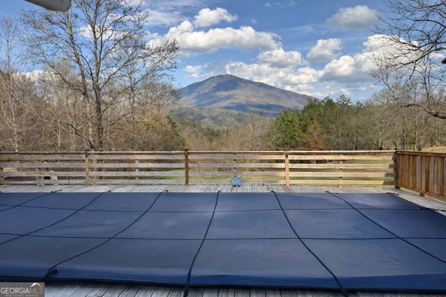 100 Woodlake Drive, Chatsworth, GA 30705