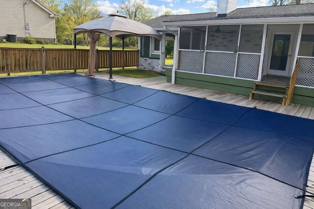 100 Woodlake Drive, Chatsworth, GA 30705