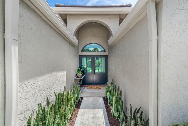 13618 Breton Lane, Delray Beach, FL 33446