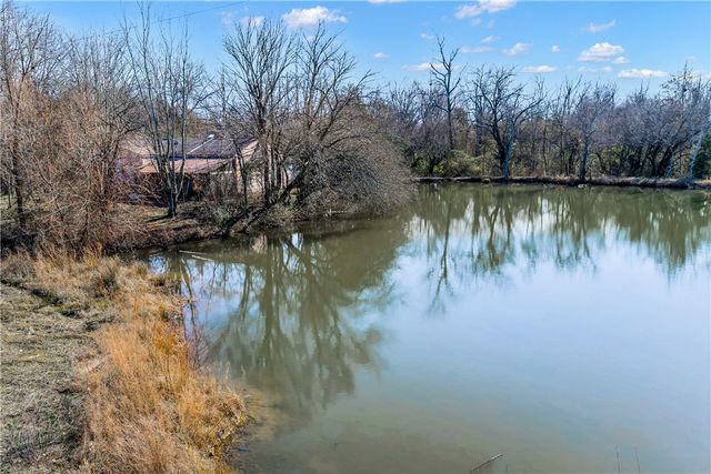 1621 & 1623 Greenhouse Road, Bentonville, AR 72713