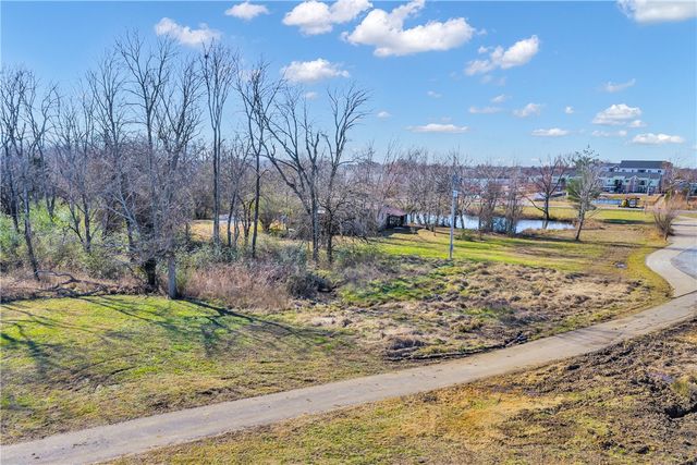 1621 & 1623 Greenhouse Road, Bentonville, AR 72713