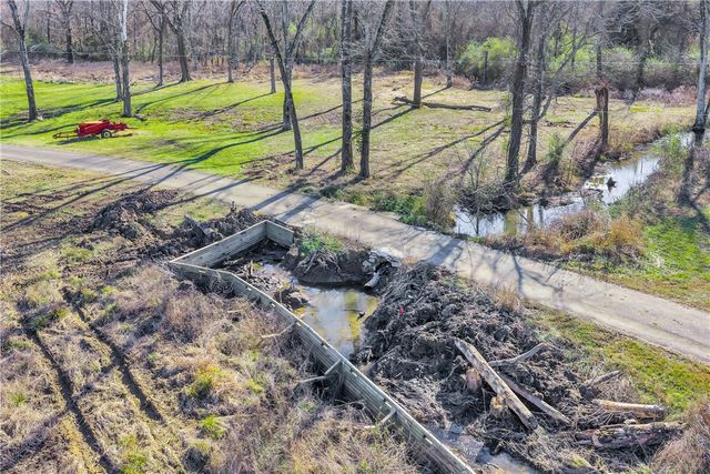 1621 & 1623 Greenhouse Road, Bentonville, AR 72713