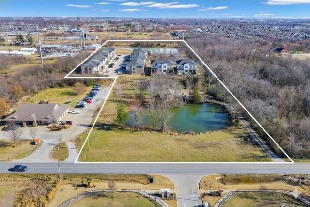 1621 & 1623 Greenhouse Road, Bentonville, AR 72713