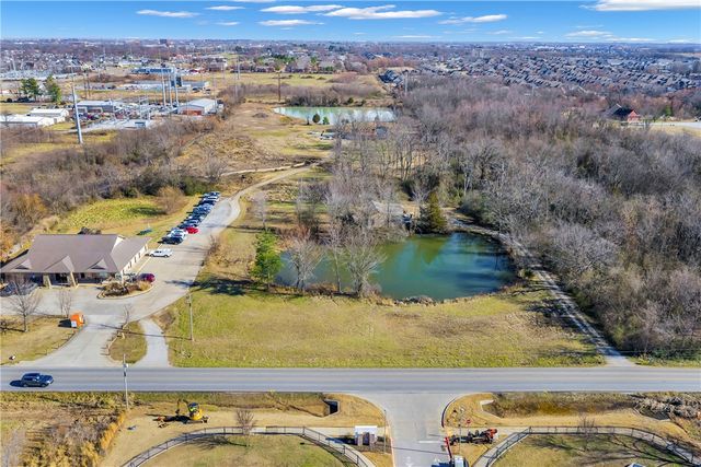 1621 & 1623 Greenhouse Road, Bentonville, AR 72713