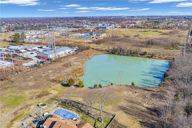 1621 & 1623 Greenhouse Road, Bentonville, AR 72713