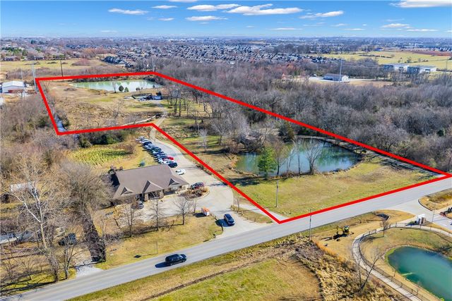 1621 & 1623 Greenhouse Road, Bentonville, AR 72713