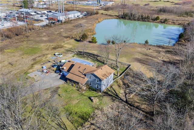 1621 & 1623 Greenhouse Road, Bentonville, AR 72713