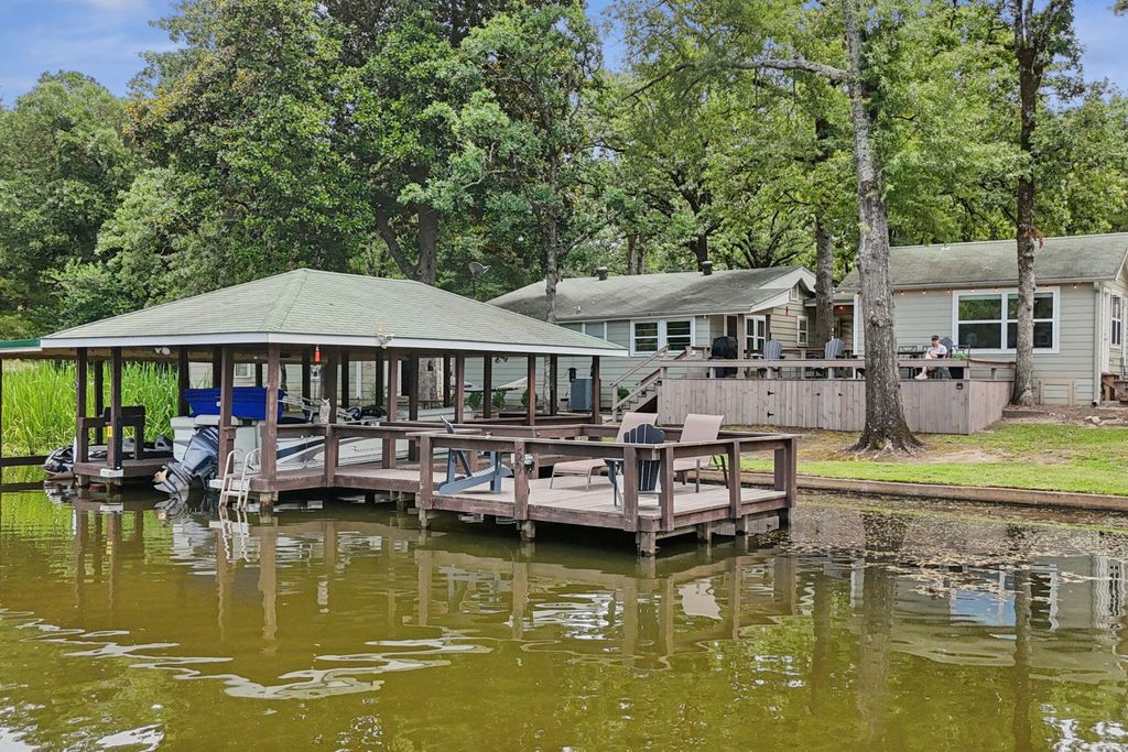 112 County Road 3231, Quitman, TX 75783