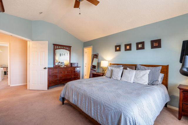 8605 Hillshire Place NW, Albuquerque, NM 87114