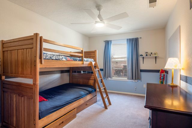 8605 Hillshire Place NW, Albuquerque, NM 87114