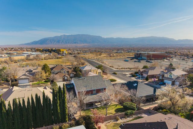 8605 Hillshire Place NW, Albuquerque, NM 87114