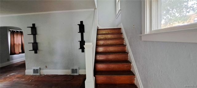 2498 Linwood Avenue, Niagara Falls, NY 14305