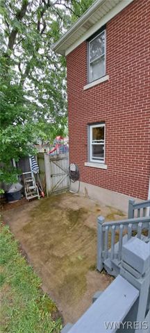 2498 Linwood Avenue, Niagara Falls, NY 14305
