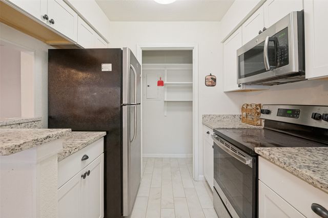 1109 Calico Lane 1811, Arlington, TX 76011