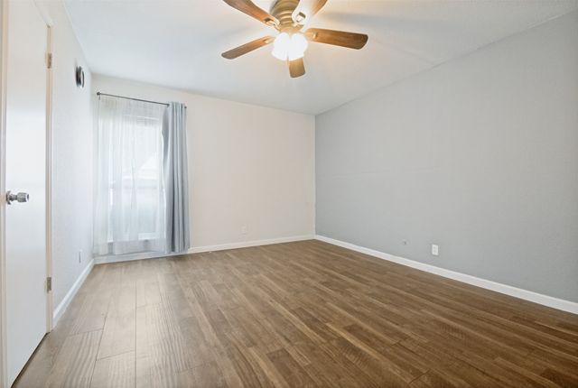 1109 Calico Lane 1811, Arlington, TX 76011
