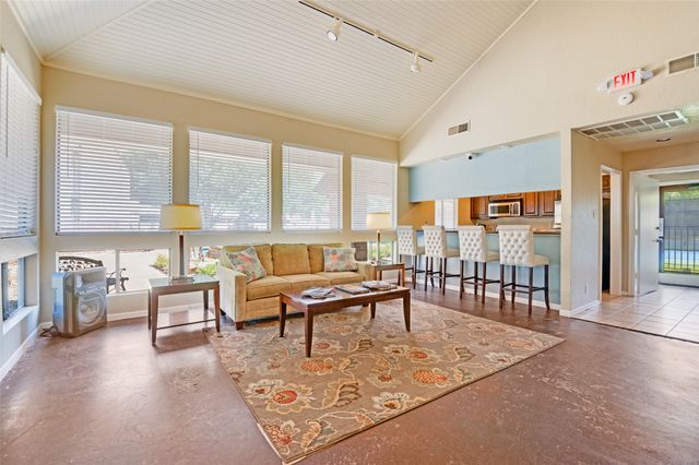 1109 Calico Lane 1811, Arlington, TX 76011