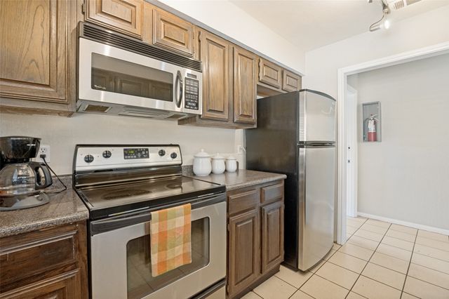 1109 Calico Lane 1811, Arlington, TX 76011