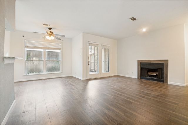 1109 Calico Lane 1811, Arlington, TX 76011