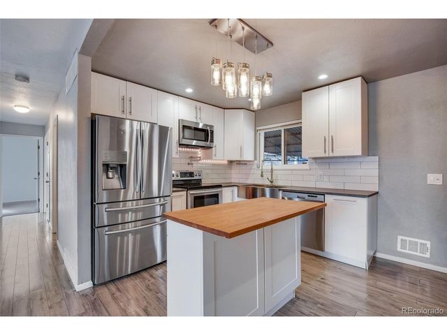 11919 Lavinia Ln, Northglenn, CO 80233