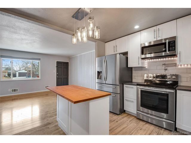 11919 Lavinia Ln, Northglenn, CO 80233