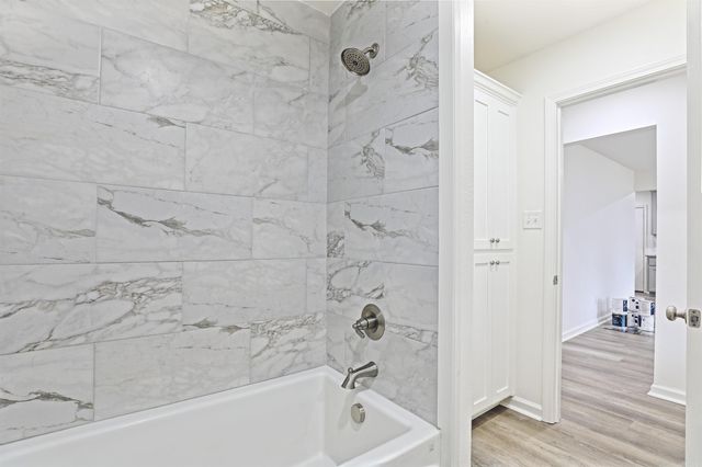 1300 Blue Acres, White Hall, AR 71602