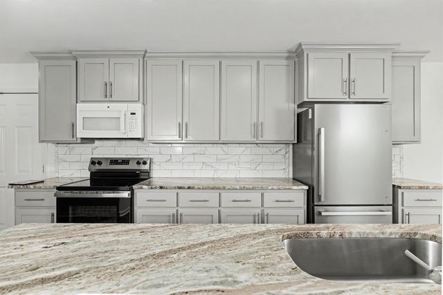 1300 Blue Acres, White Hall, AR 71602